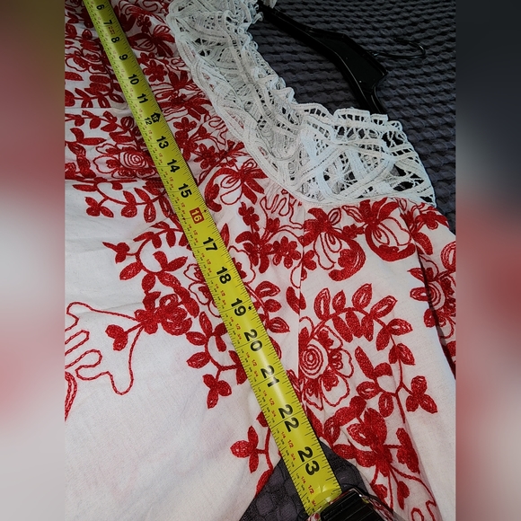 NWOT ASOS Off Shoulder Embroidered Top - Picture 6 of 8